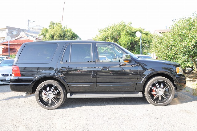 フォード　エクスペディション　エディバウアー　左ハンドル　４ＷＤ　