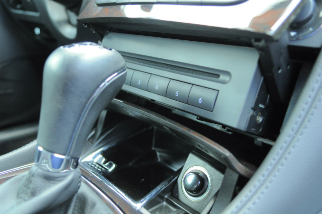 メルセデス・ベンツ　CLS550 AMGスポーツパッケージ　純正エアロ 新品２０インチＡＷ　マフラー　