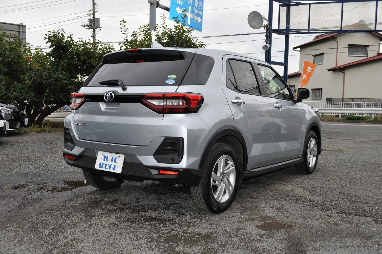 トヨタ ライズ 1.0G ワンオーナー 禁煙車 シルバーの中古車販売情報 