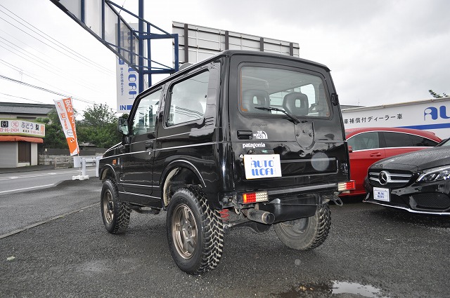 スズキ　ジムニーワイルドウインド　4ＷＤ黒