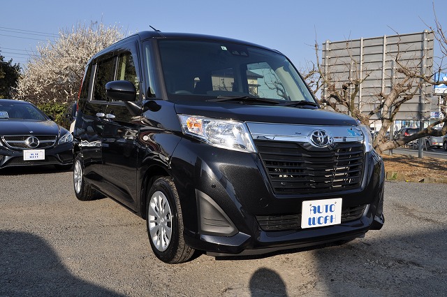 トヨタ　ルーミー　ＸＳ　黒
