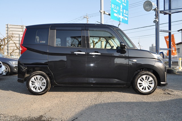 トヨタ　ルーミー　ＸＳ　黒